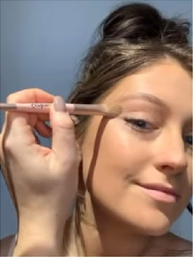 Buffing Foundation & Lip Gloss